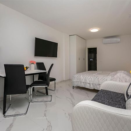 Apartment Ivano Дугі-Рат Екстер'єр фото