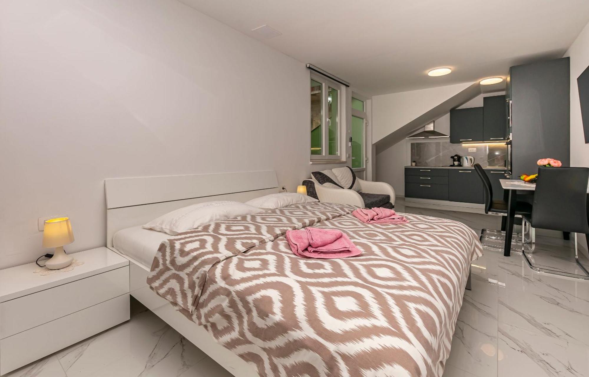 Apartment Ivano Дугі-Рат Екстер'єр фото